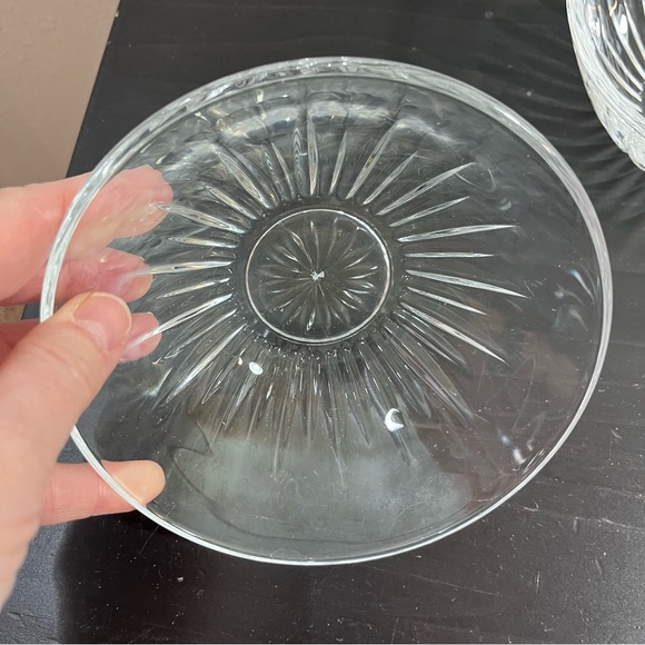 Vintage Cut Glass Dessert Bowls SET of 4- Starburst Pattern - Picture 14 of 15